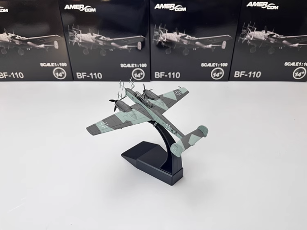 1 100 Messerschmitt Bf 110 Heavy Fighter Fighter-Bomber Airplane Model on Sale