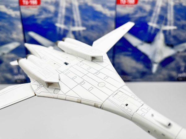 1 200 Tupolev Tu-160 Supersonic strategic heavy bomber Aircraft Model For Discount